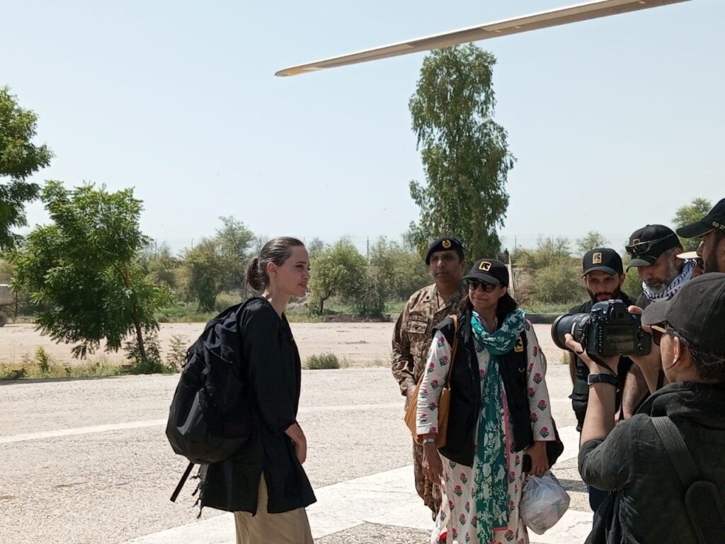 Angelina Jolie arrived in Dadu Sindh to show support to flood victims on humanitarian grounds